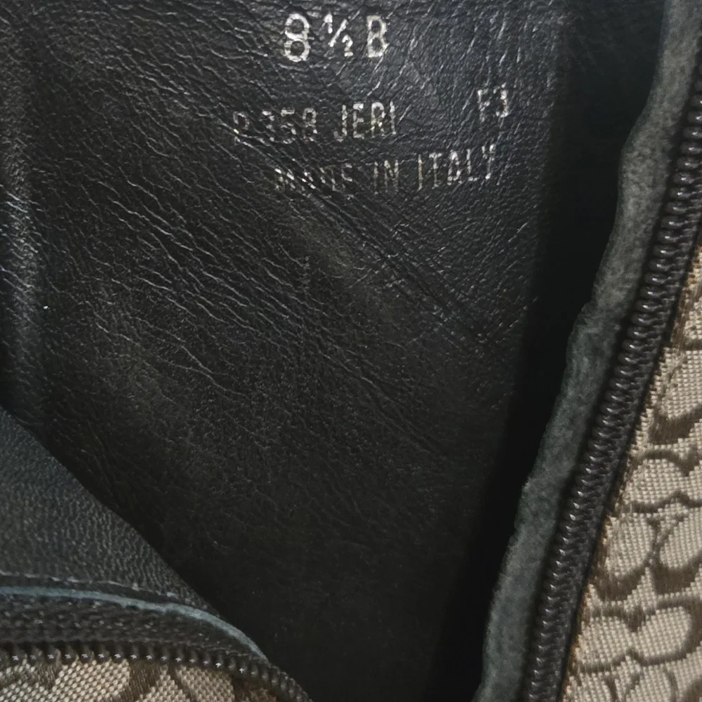 Stylish Brown Patterned Women's Boots - Picture 4 of 7